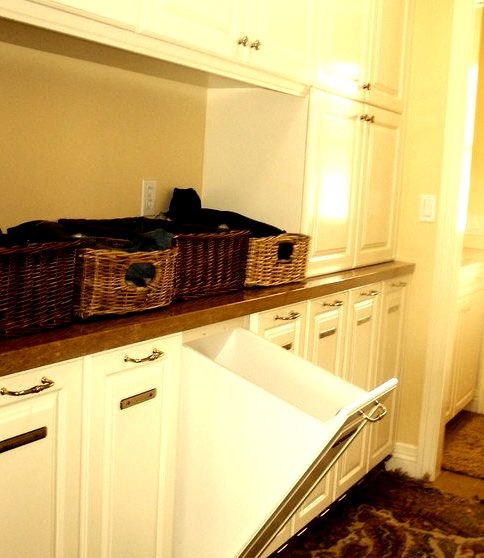 Laundry Room With Pullout Hamper